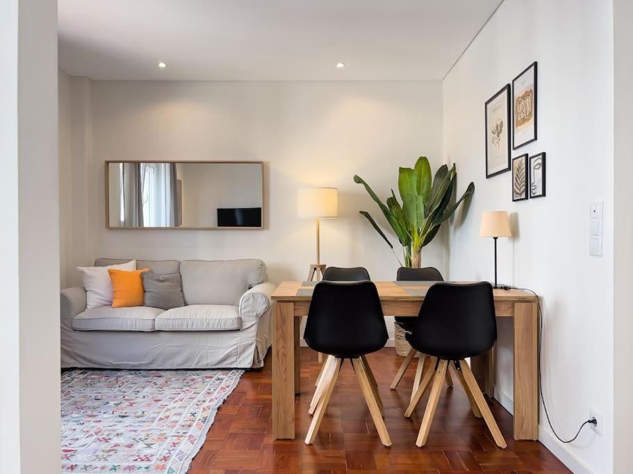 Olaias Lisbon 2 Bed Near Metro 2 Apartment Bagian luar foto