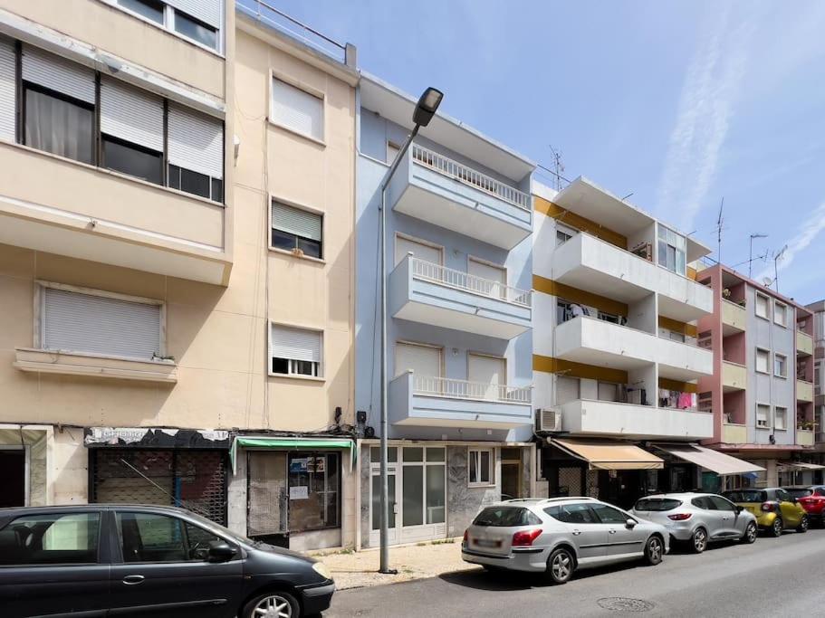 Olaias Lisbon 2 Bed Near Metro 2 Apartment Bagian luar foto