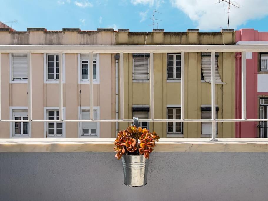 Olaias Lisbon 2 Bed Near Metro 2 Apartment Bagian luar foto